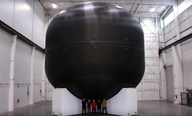  SpaceX ya construyó un prototipo del tanque de combustible del cohete que hará volar naves espaciales hasta Marte. 
